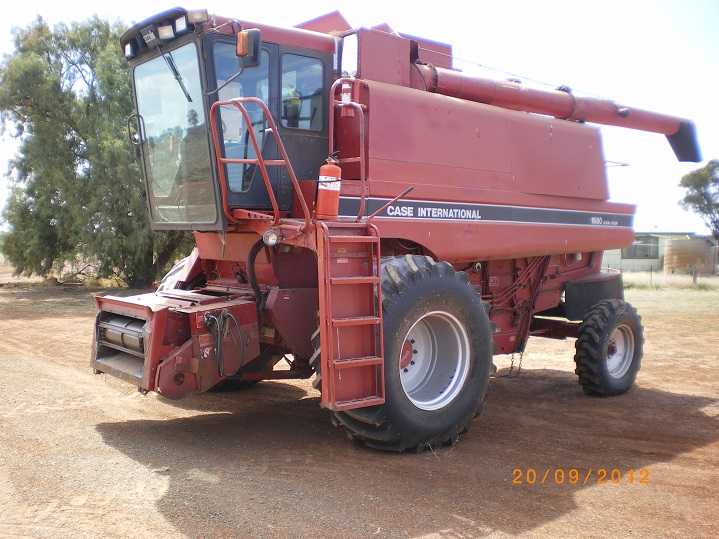 Case 1680 Header Farm Machinery for sale NSW Parkes
