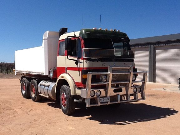 1992 Mercedes Benz 2435 Tip Truck for sale Vic