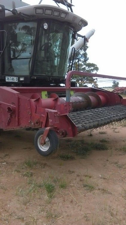 Case Canola Pickup Front, Gleaner R75 Harvester Farm Machinery for sale NSW
