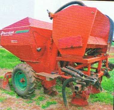 2 Row Kverneland Underhaug 3000 Potato Planter Farm Machinery for sale Qld