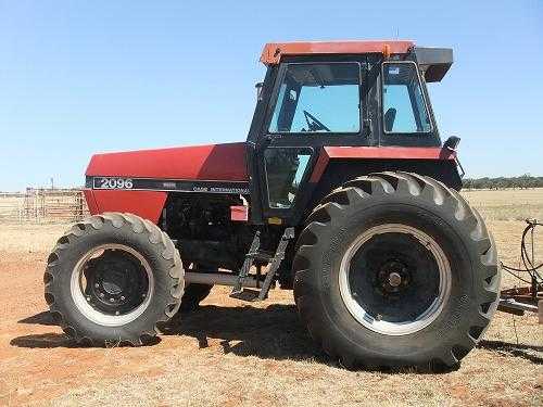 Tractor for sale NSW 2096 Case International Tractor