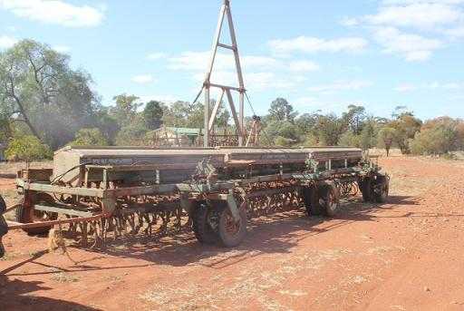 Farm Machinery for sale NSW Versatile 875 Tractor, JD Scarifier &amp; Seeder