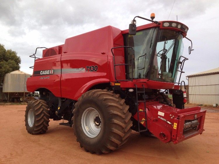 Case 7130 Header Farm Machinery for sale NSW Riverina