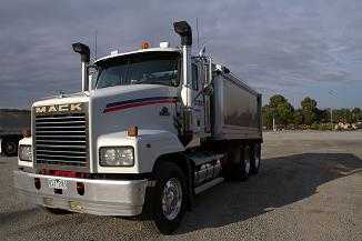 Truck for sale VIC Mack Trident Truck