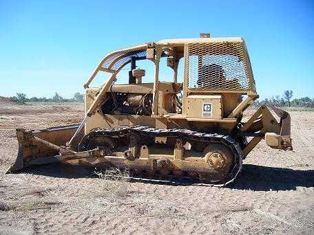 Earthmoving Equipment for sale NT John Deere FEL, D6D Dozer