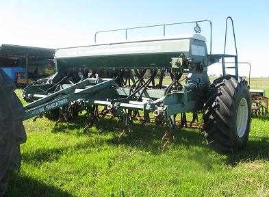 Farm Machinery for sale NSW Shearer 6 row Direct Drill Combine