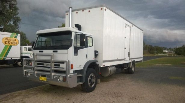 International 2350 G Furniture Pantech Truck for sale NSW Inverell