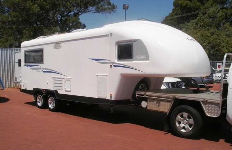 2009 Fifth Wheeler 25ft Travelhome Caravan for sale WA