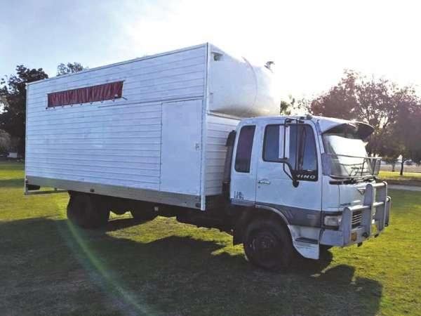 1996 Hino 6 Horse truck Horse Transport for sale NSW