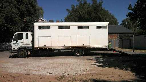 Horse Transport for sale VIC Mitsubishi FK 617 9 Horse Truck
