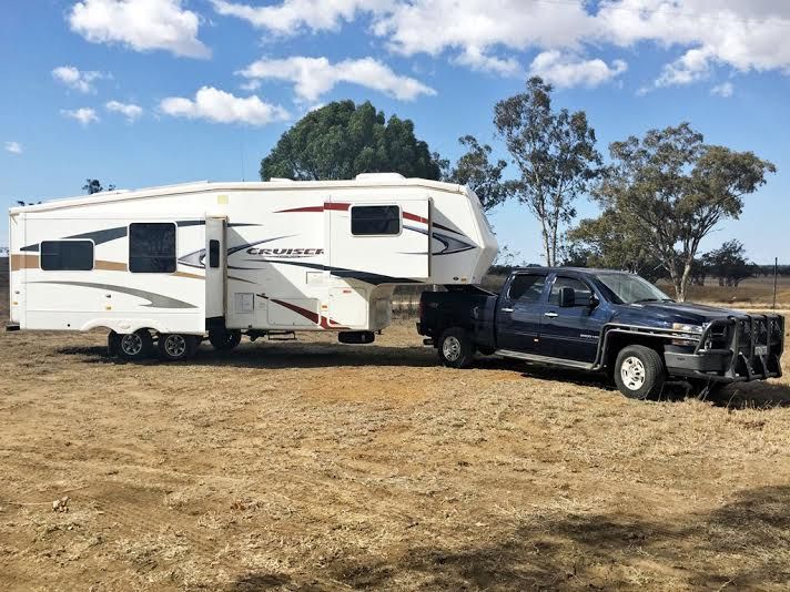 Chevi Silverado Ute - Crossroads RV 5th Wheeler Caravan for sale QLD