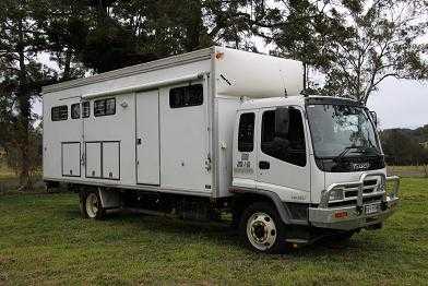 Horse Transport for sale QLD FSR 700 4 Horse Isuzu Truck Horse