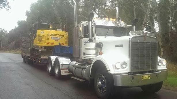 Kenworth W Truck - Freighter Tri-axle Float for sale NSW 